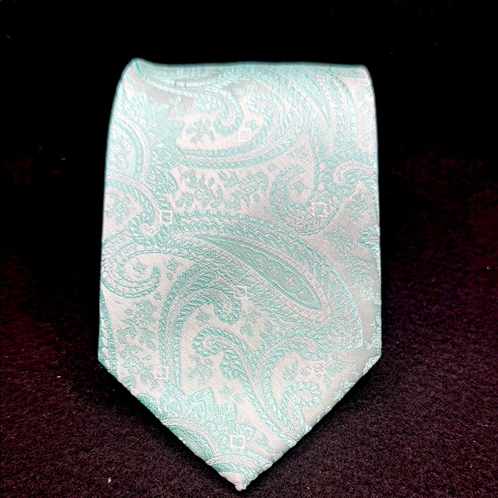 Alexander Logan for Tiemart